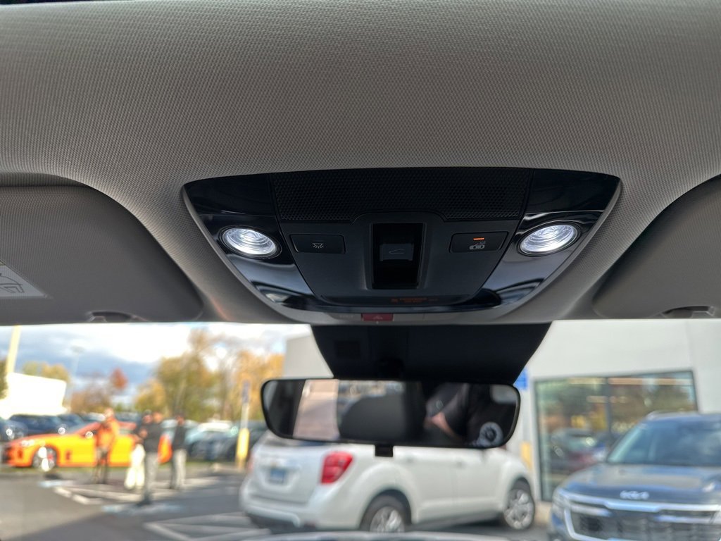 Used 2025 Kia Sportage EX w/ Premium Package image 27