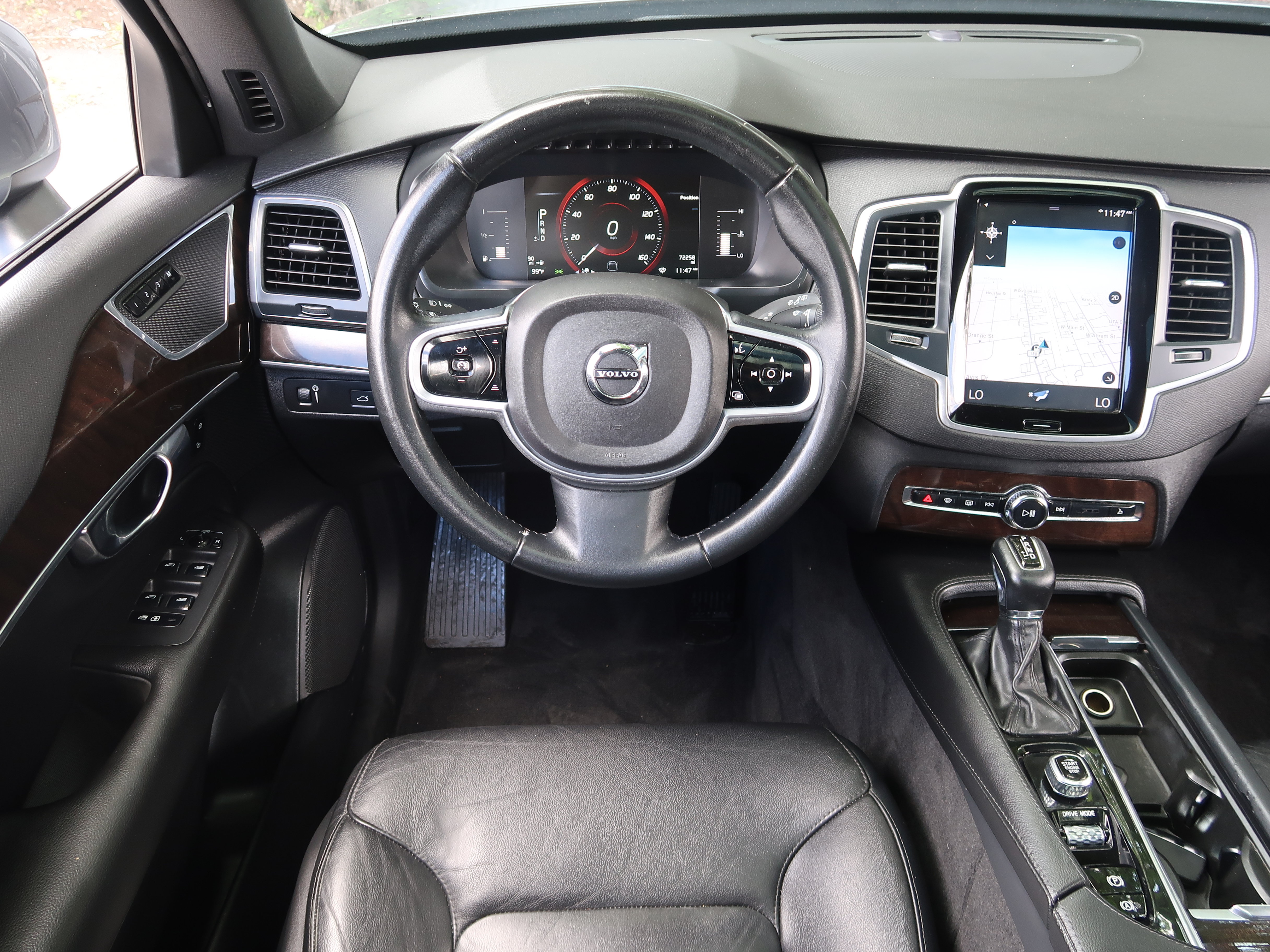 Used 2019 Volvo XC90 T5 Momentum w/ Protection Package Premier FWD image 14
