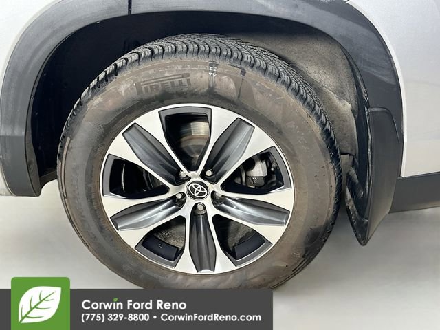 Used 2015 Toyota Highlander Limited Platinum AWD/4WD image 34