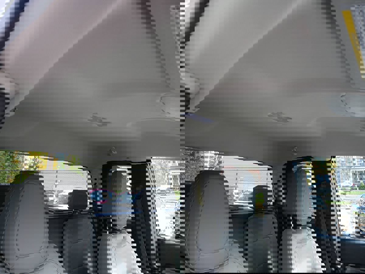 Used 2016 GMC Canyon W/T image 23