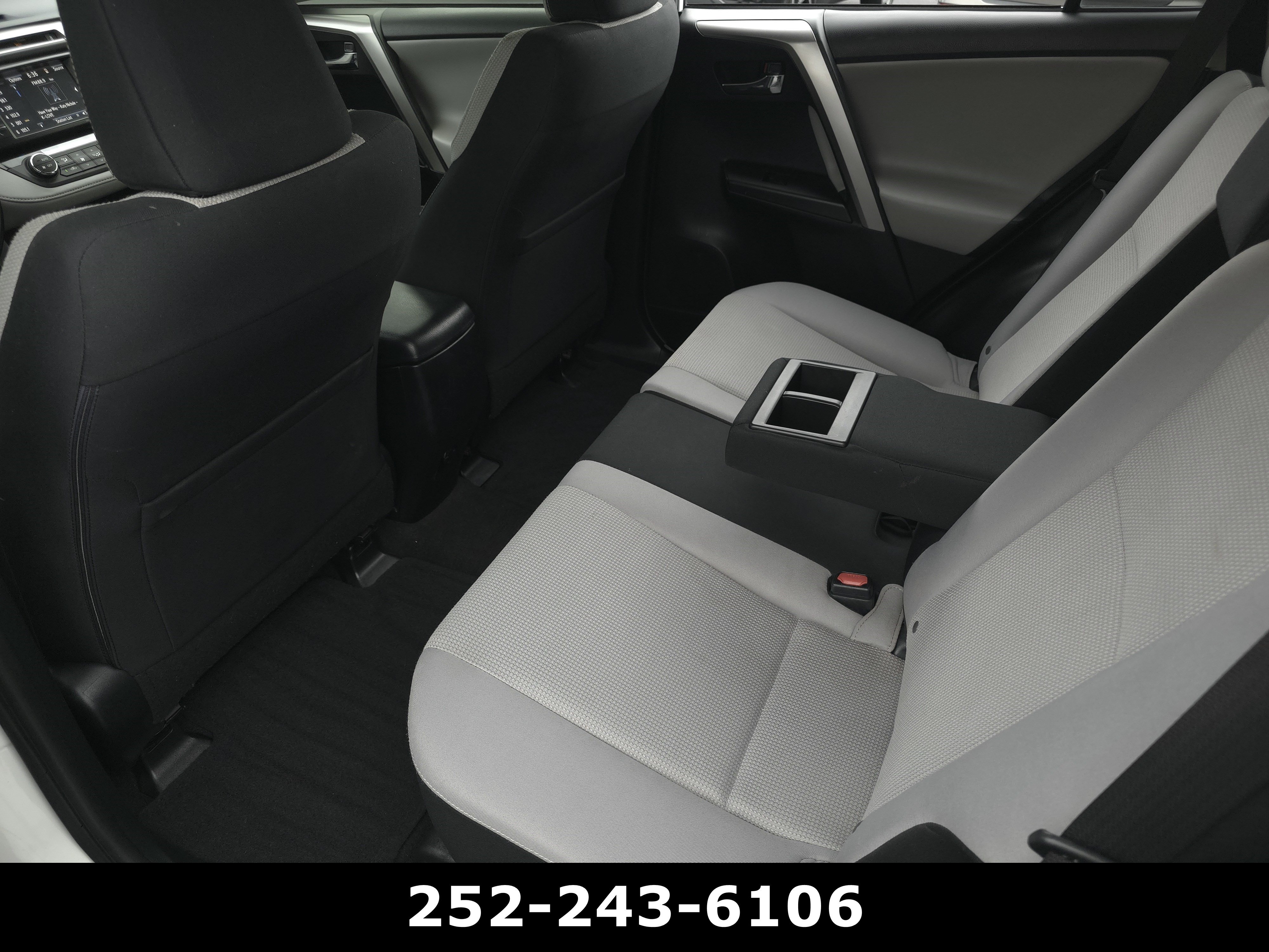 Used 2016 Toyota RAV4 XLE FWD image 30
