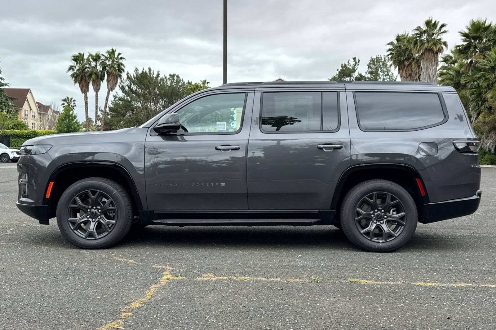 New 2026 Jeep Grand Wagoneer Limited AWD/4WD image 6