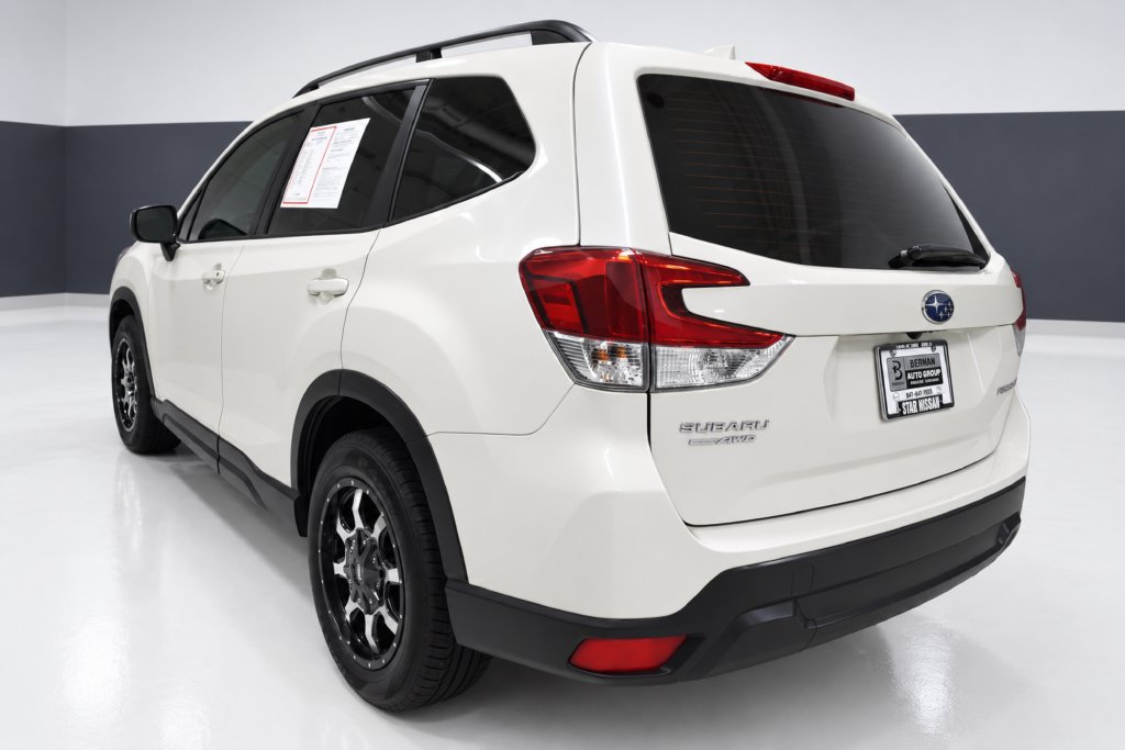 Used 2020 Subaru Forester w/ Alloy Wheel Package AWD/4WD image 3