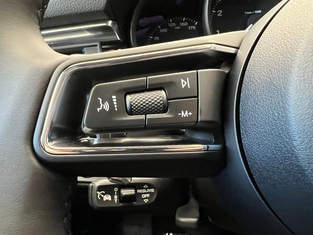 New 2026 Porsche Macan image 8