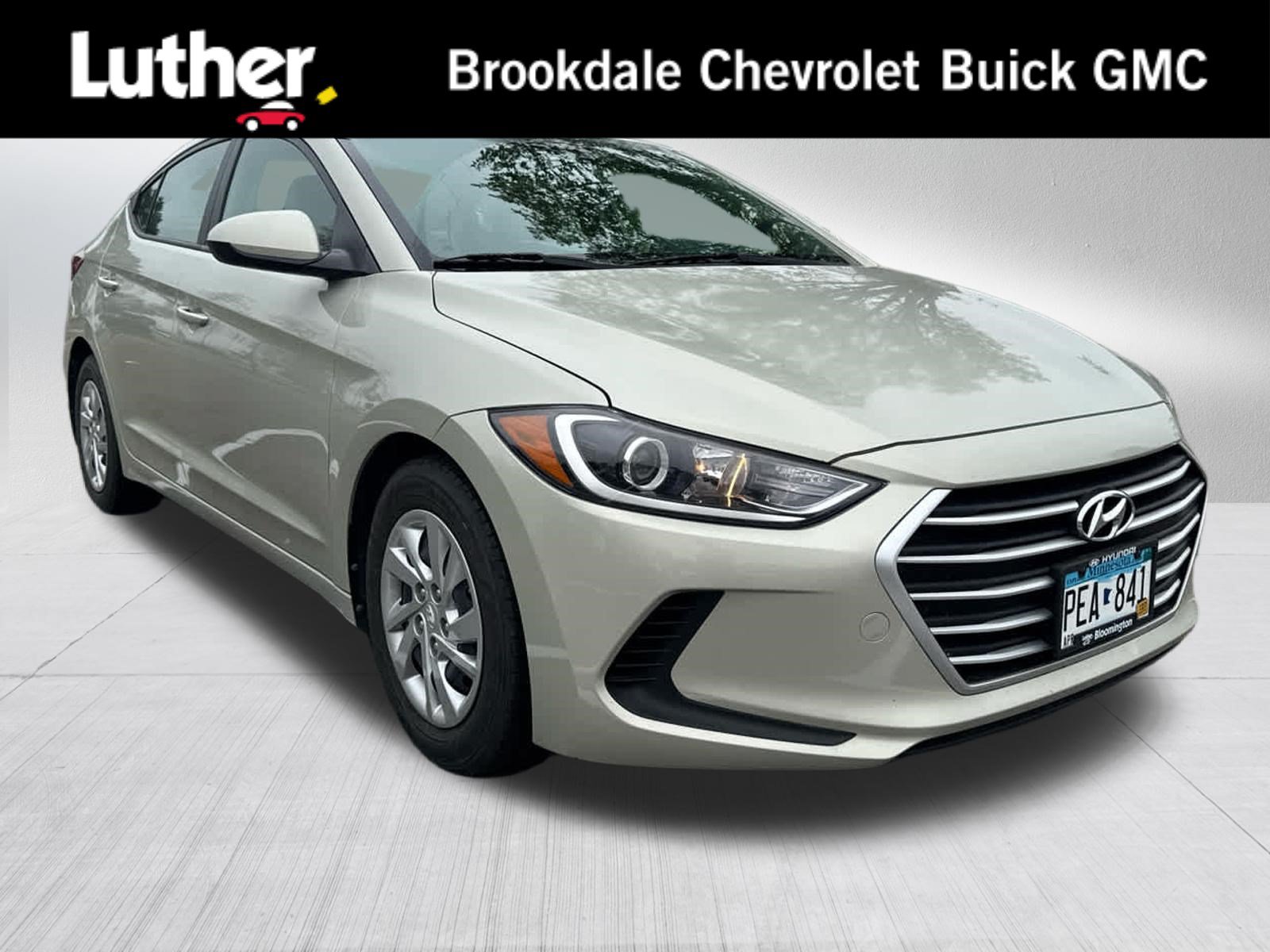 Used 2017 Hyundai Elantra SE w/ Cargo Package FWD video 1