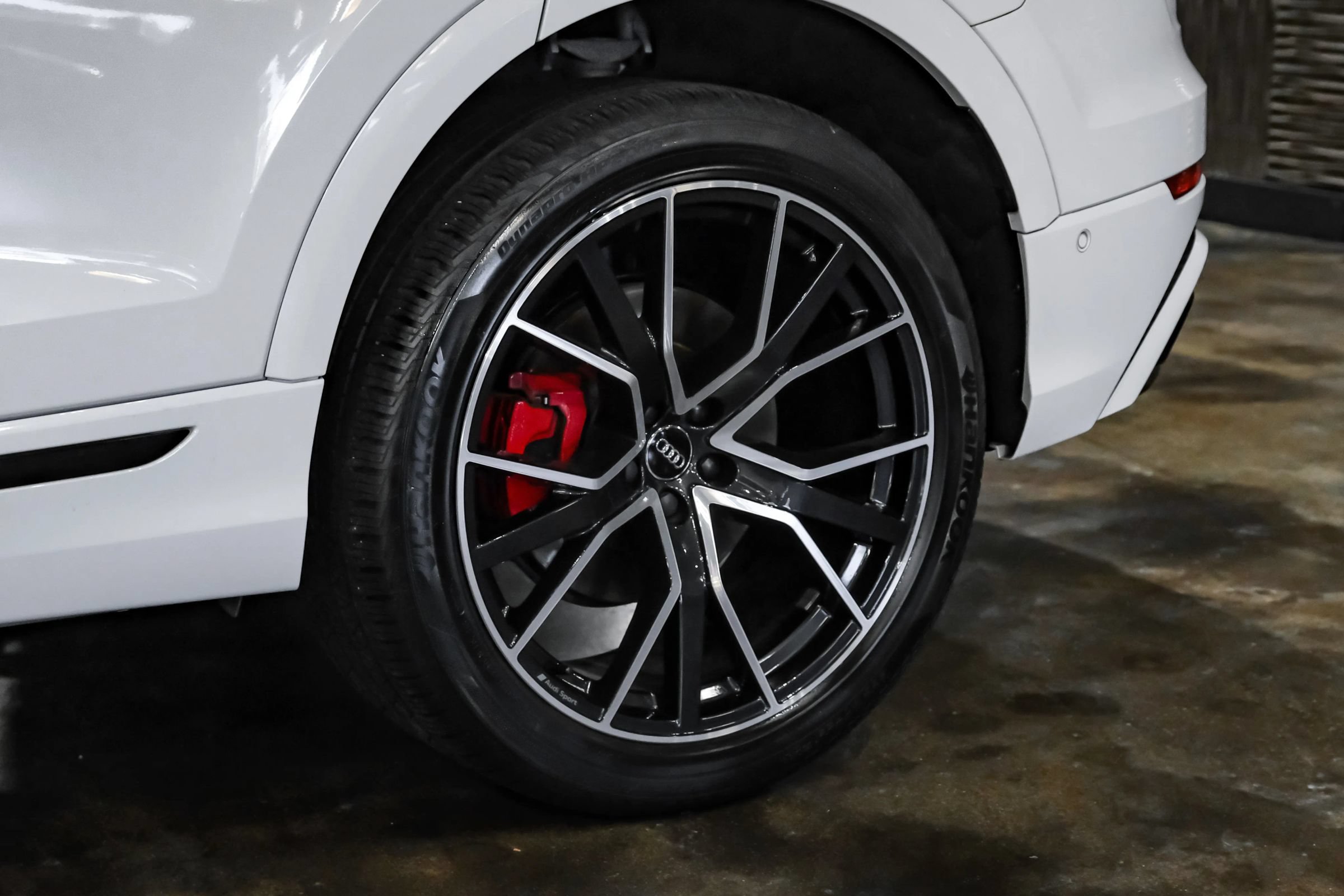 Used 2019 Audi Q8 Prestige w/ Year 1 Package AWD/4WD image 57