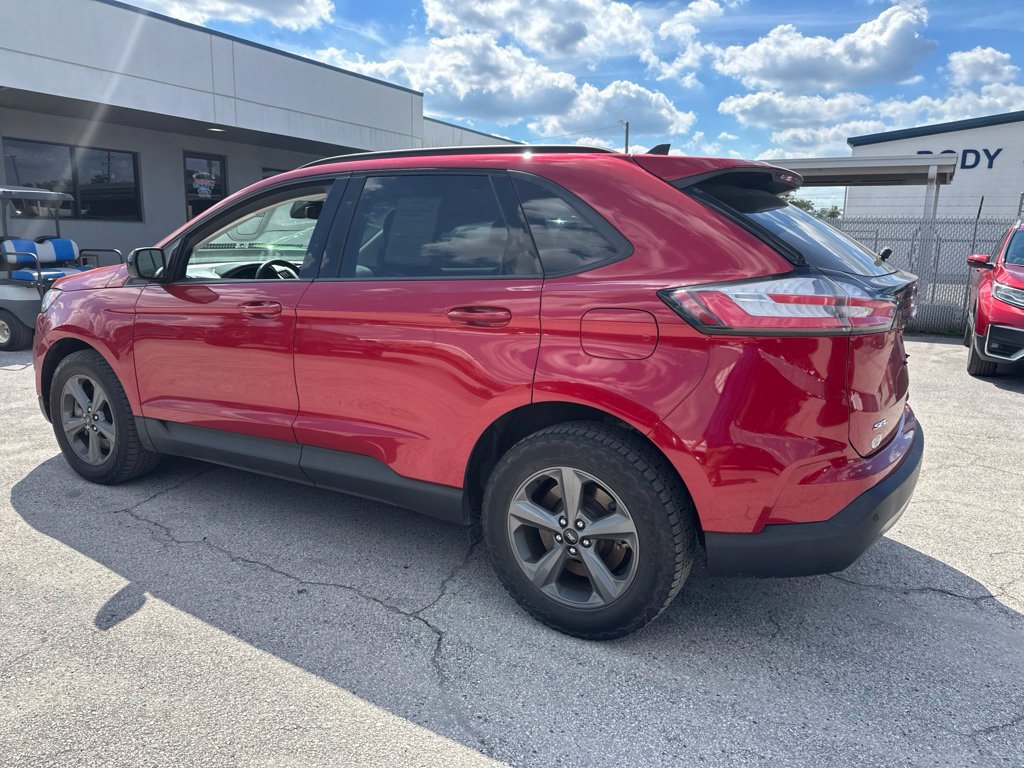 Used 2023 Ford Edge SEL w/ Sport Appearance Package AWD/4WD image 11