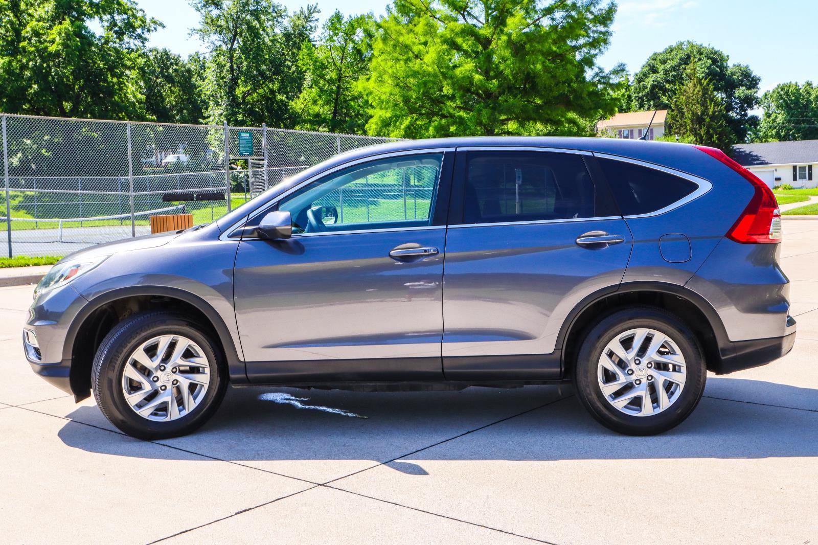 Used 2016 Honda CR-V EX image 4