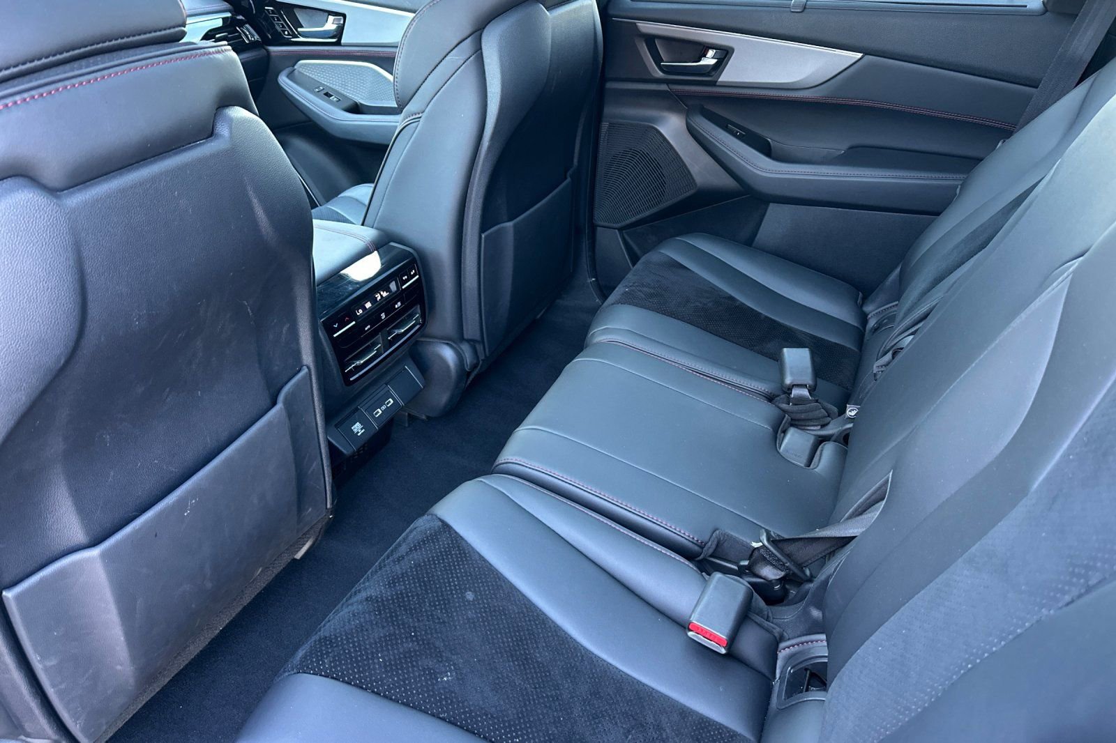 Used 2023 Acura MDX A-Spec AWD/4WD image 13