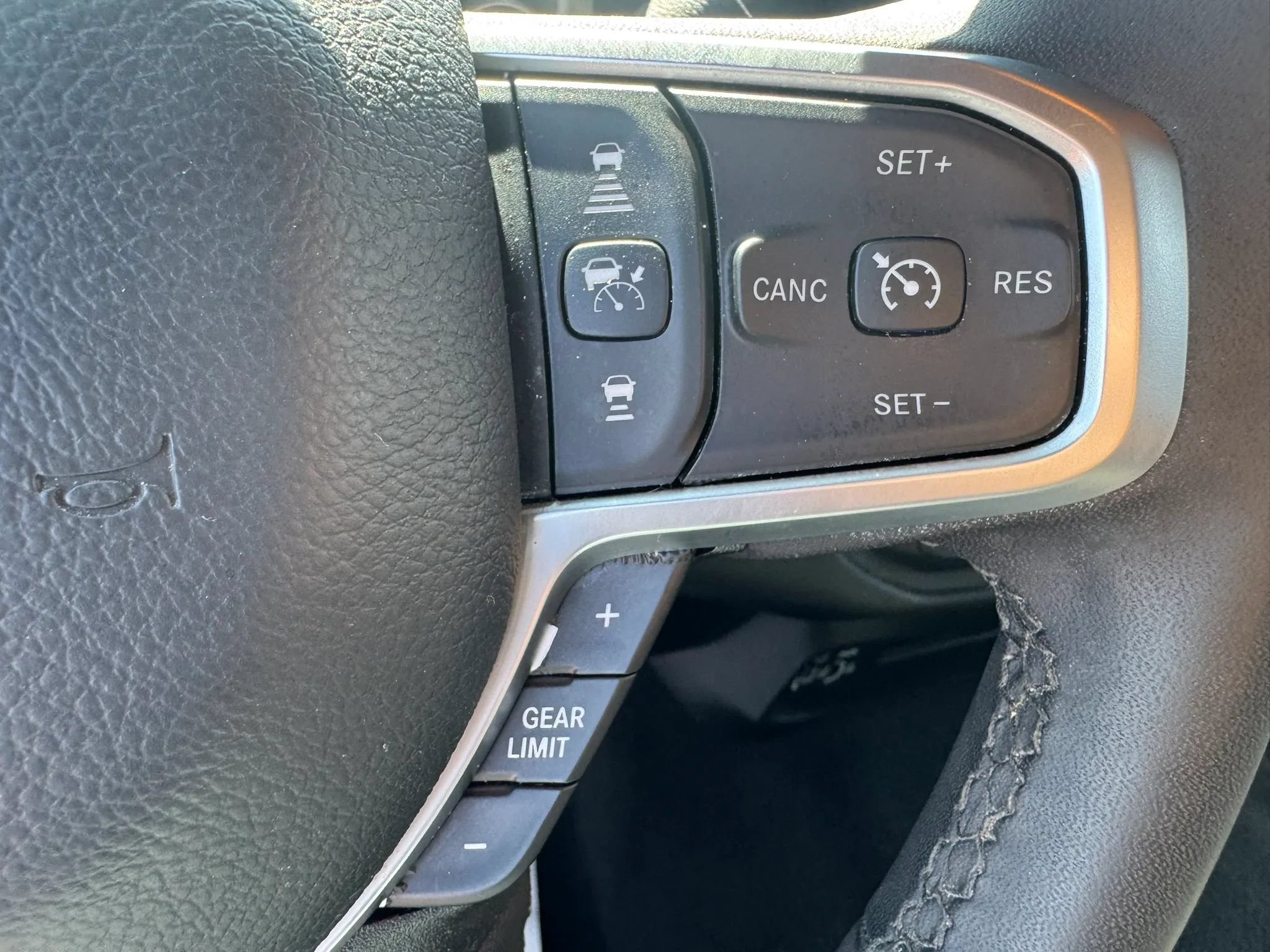 Used 2026 RAM 2500 Big Horn AWD/4WD image 9