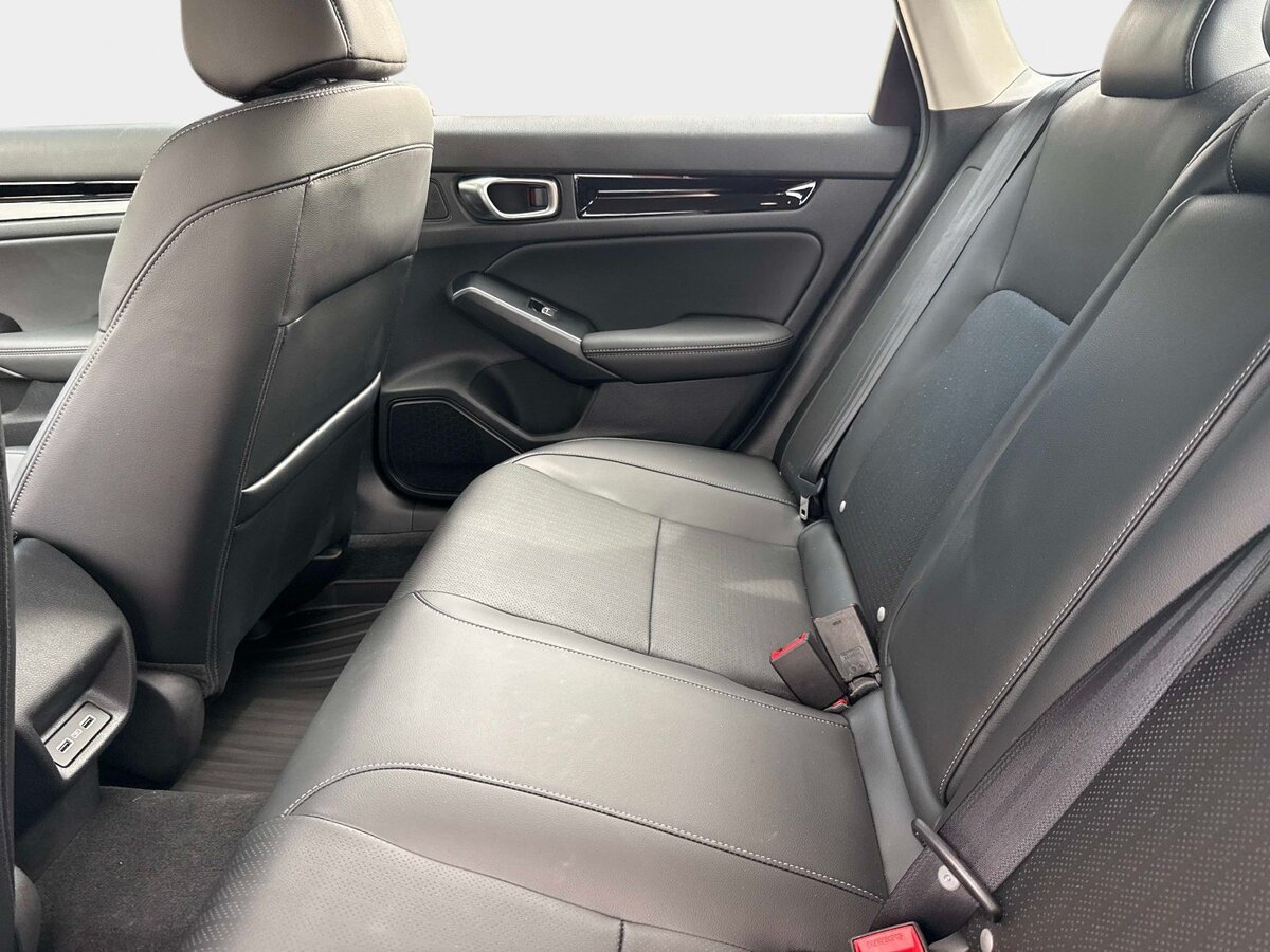 Used 2024 Honda Civic Touring image 12