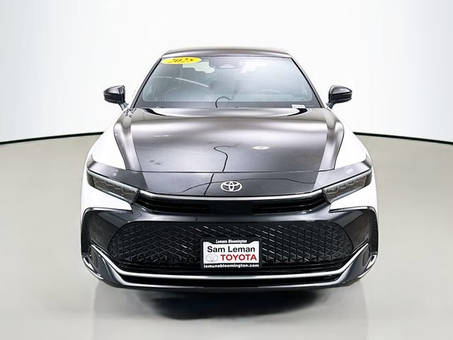 Used 2025 Toyota Crown Platinum image 2