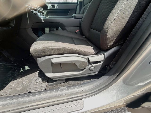 New 2027 Hyundai Santa Fe SE FWD image 19