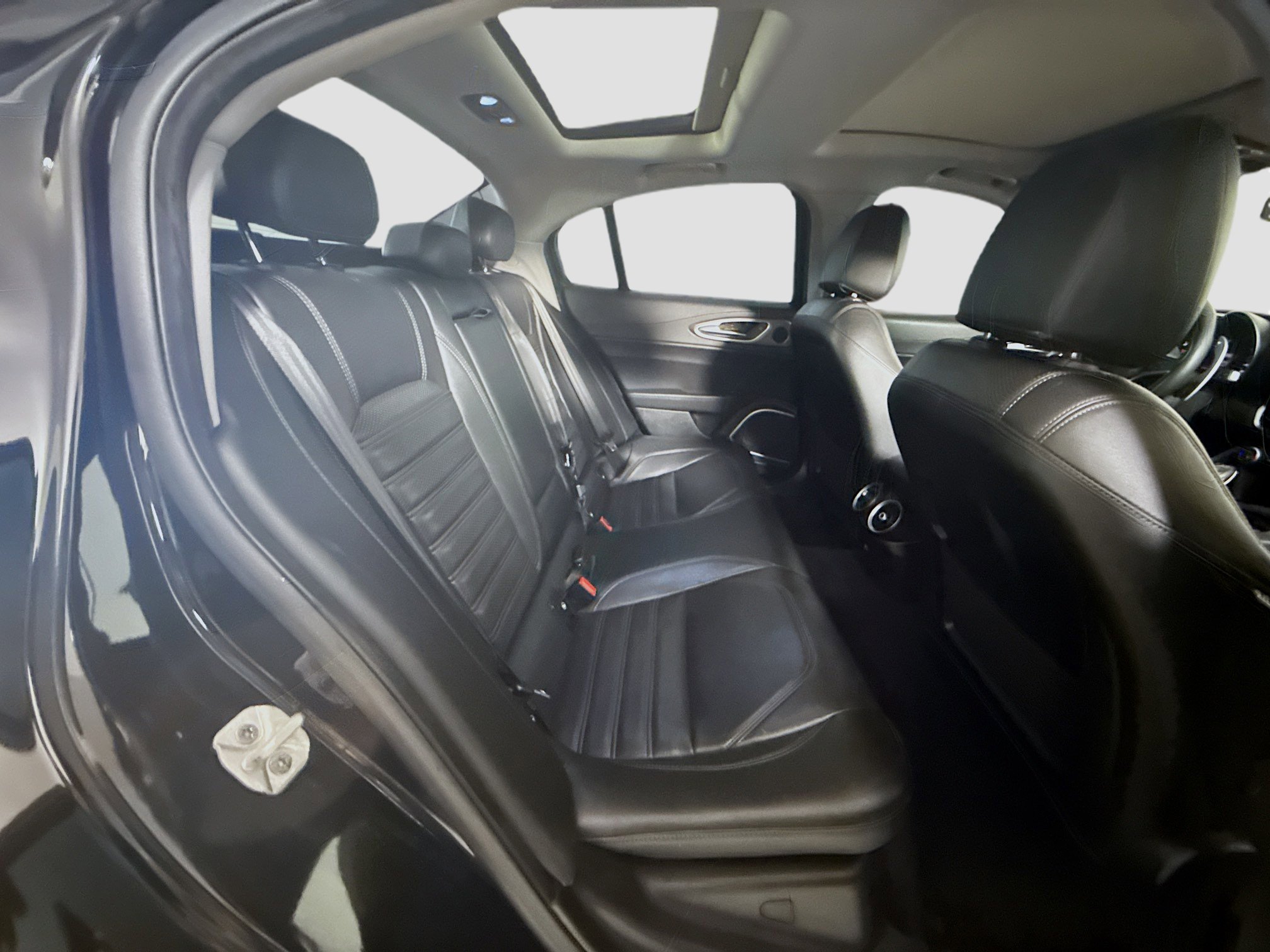 Used 2019 Alfa Romeo Giulia Ti Sport w/ Quick Order Package 22U Sport image 27