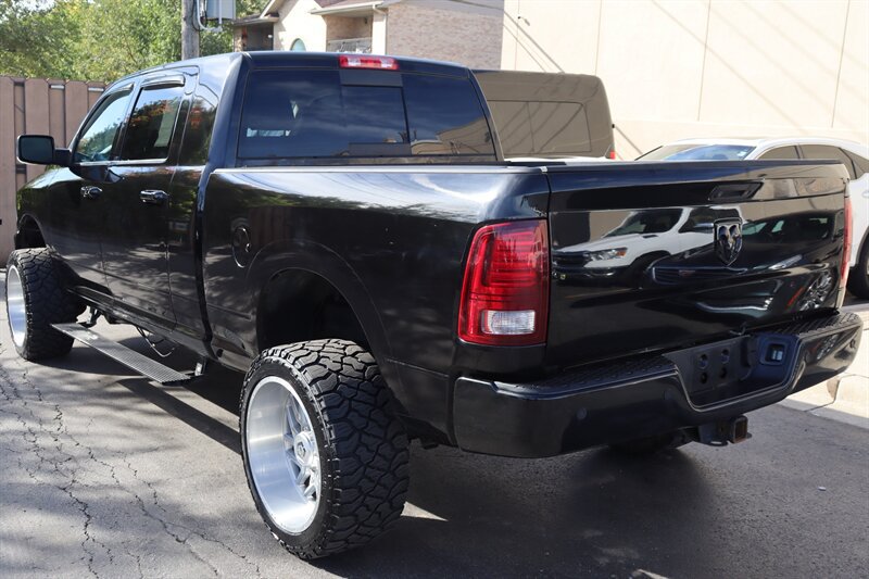 Used 2014 RAM 2500 Laramie w/ Black Appearance Group AWD/4WD image 4