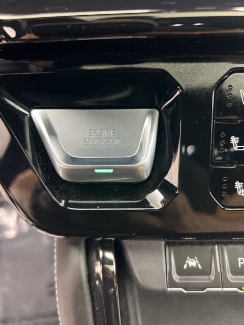 Used 2024 GMC Sierra 1500 AT4X image 11