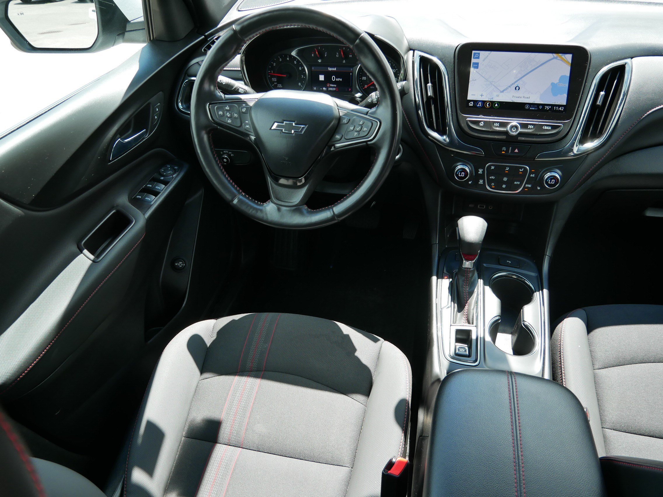 Used 2022 Chevrolet Equinox RS w/ Infotainment Package AWD/4WD image 9