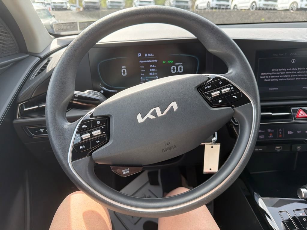 Certified 2024 Kia Niro LX image 10