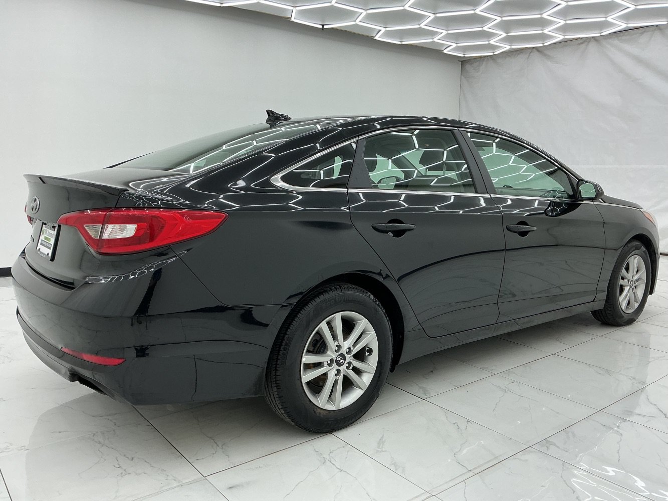 Used 2017 Hyundai Sonata SE FWD image 11