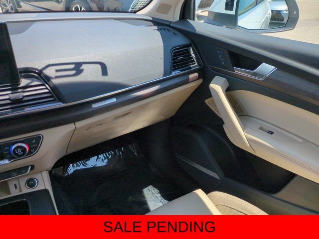 Used 2023 Audi Q5 2.0T Prestige w/ Prestige Package AWD/4WD image 16