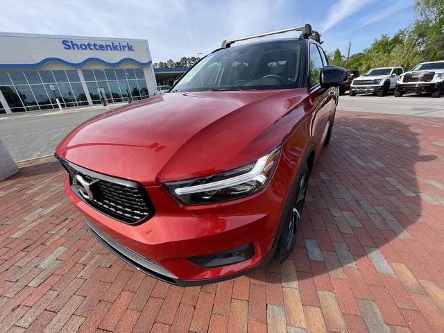 Used 2022 Volvo XC40 T5 R-Design w/ Advanced Package image 25