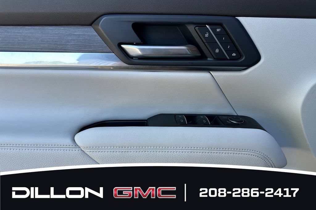 Used 2026 GMC Terrain Denali AWD/4WD image 11