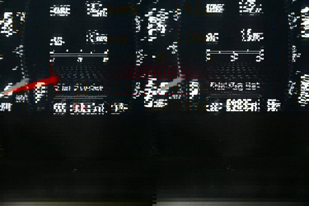 Used 2014 Kia Sorento SX w/ 3rd Row Package image 48