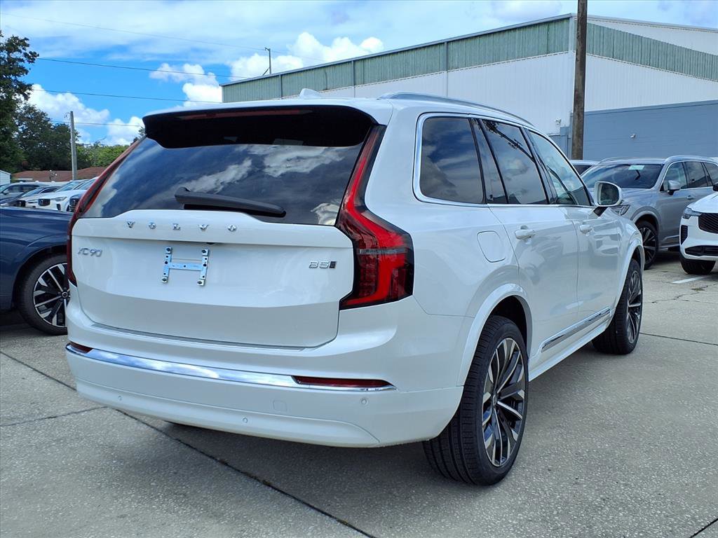 New 2026 Volvo XC90 B5 Core w/ Protection Package Premier image 7