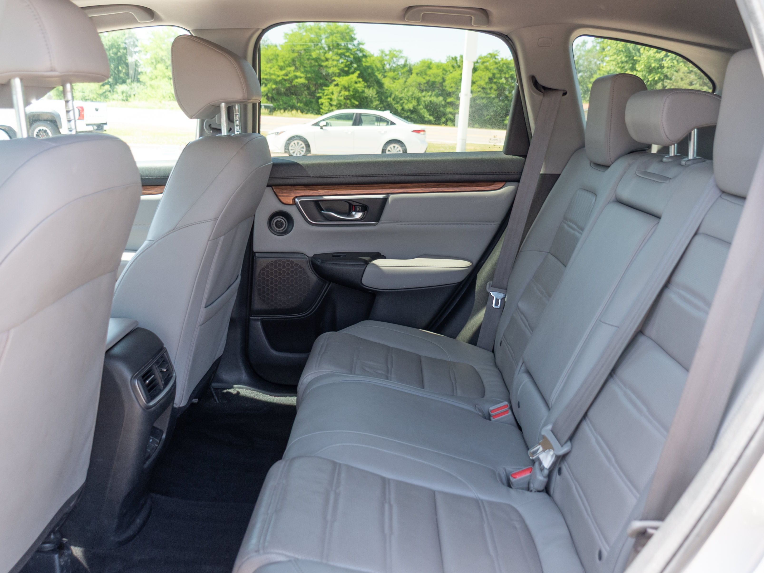 Used 2017 Honda CR-V Touring image 18
