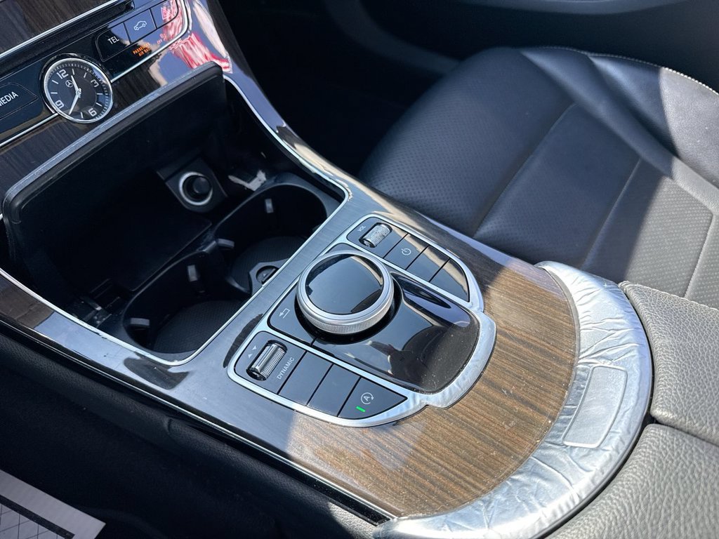 Used 2018 Mercedes-Benz C 300 4MATIC Sedan image 21