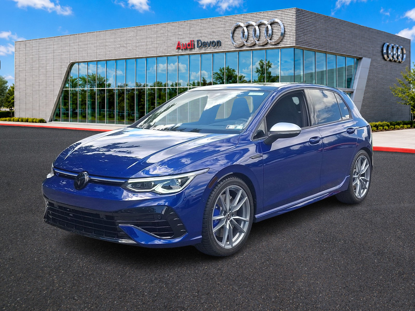 Used 2024 Volkswagen Golf R AWD/4WD image 3