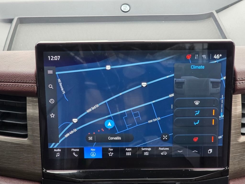 Used 2023 Ford Expedition Limited image 11