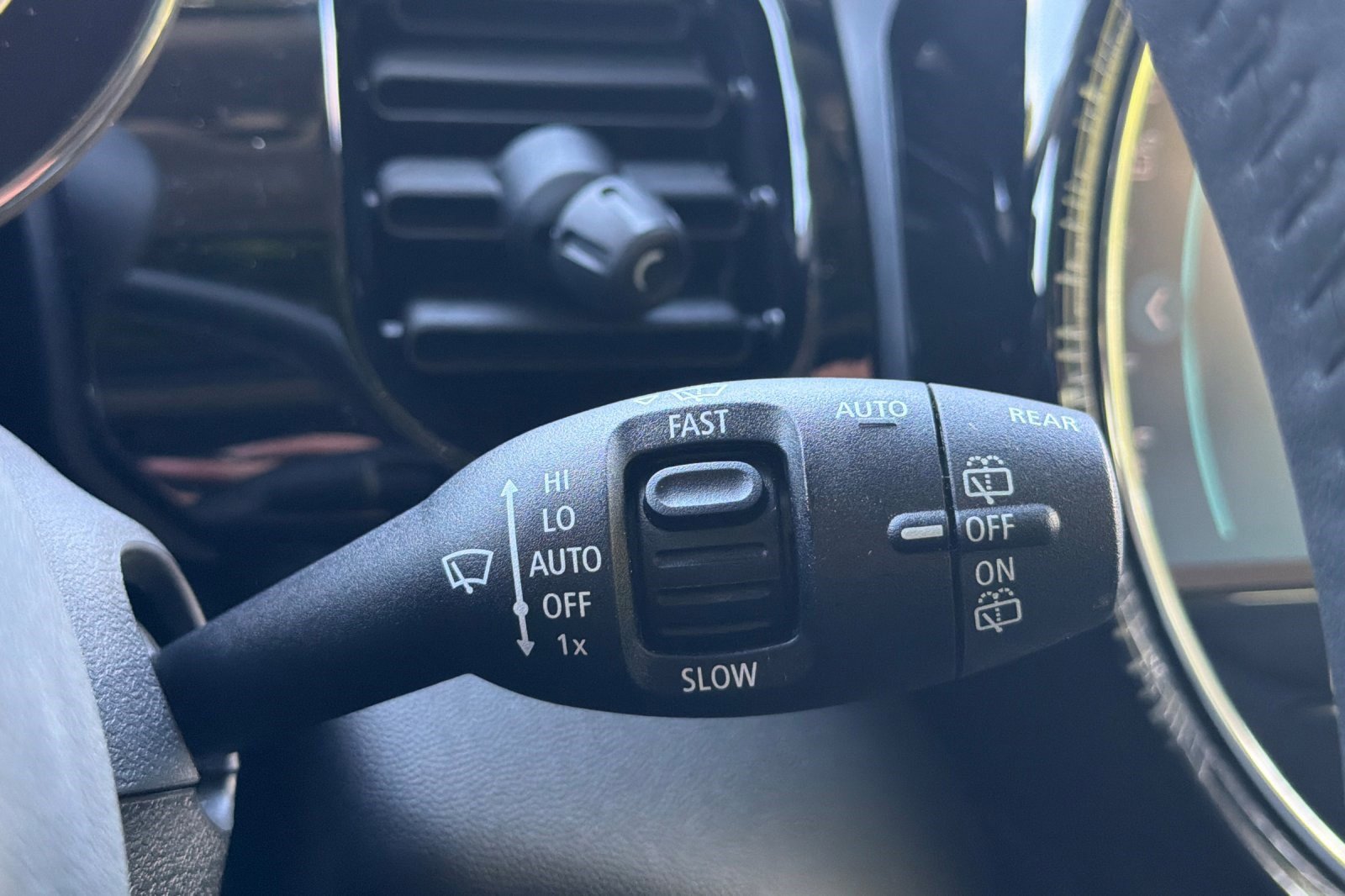 Used 2024 MINI Cooper SE image 32