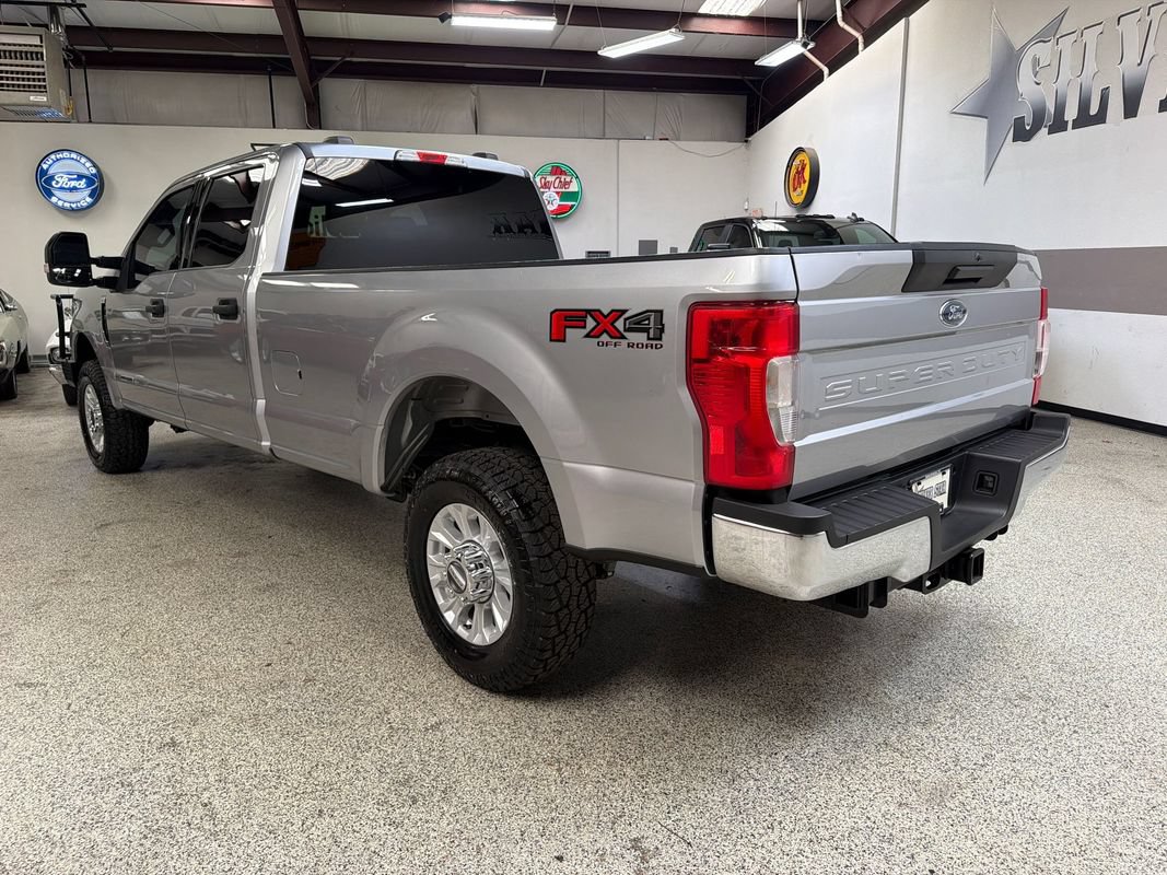 Used 2022 Ford F350 XLT AWD/4WD image 5