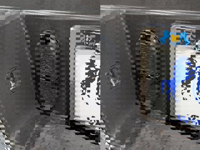 Used 2018 GMC Sierra 2500 SLT w/ Snow Plow Prep Package image 52