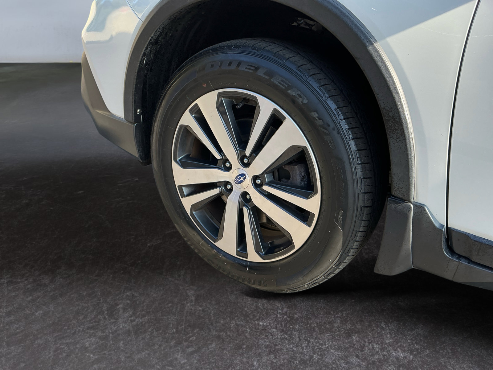 Used 2018 Subaru Outback 2.5i Limited image 9