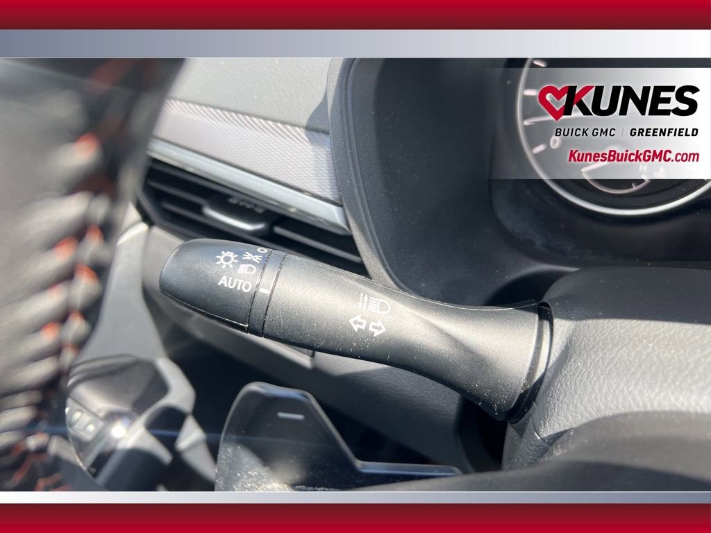 Used 2025 Nissan Altima 2.5 SR FWD image 23