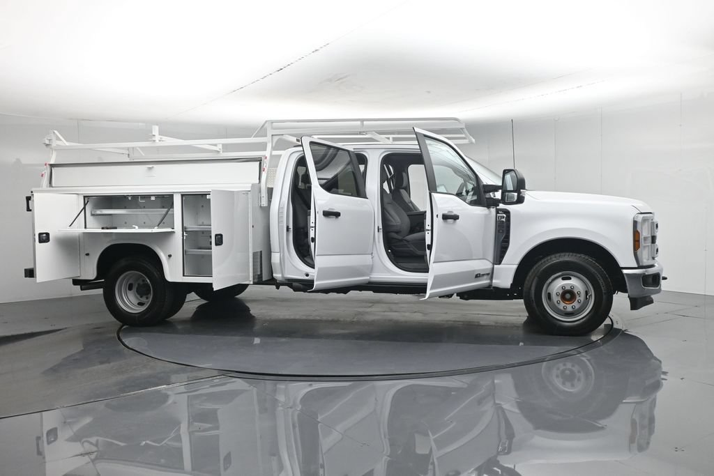 New 2026 Ford F350 XL w/ XL Chrome Package RWD image 4