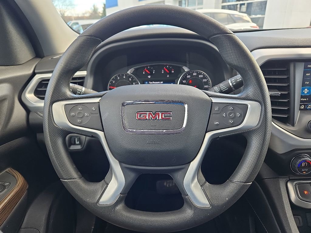 Used 2023 GMC Acadia SLE image 25