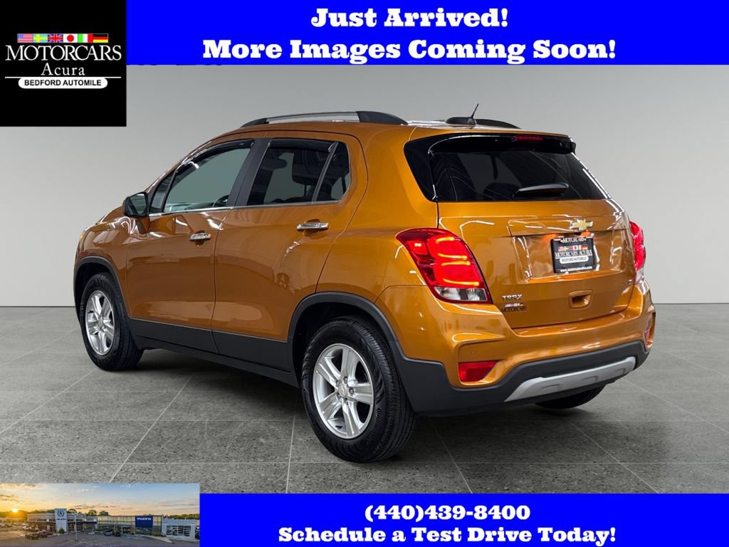Used 2017 Chevrolet Trax LT w/ Sun & Sound Package FWD image 5