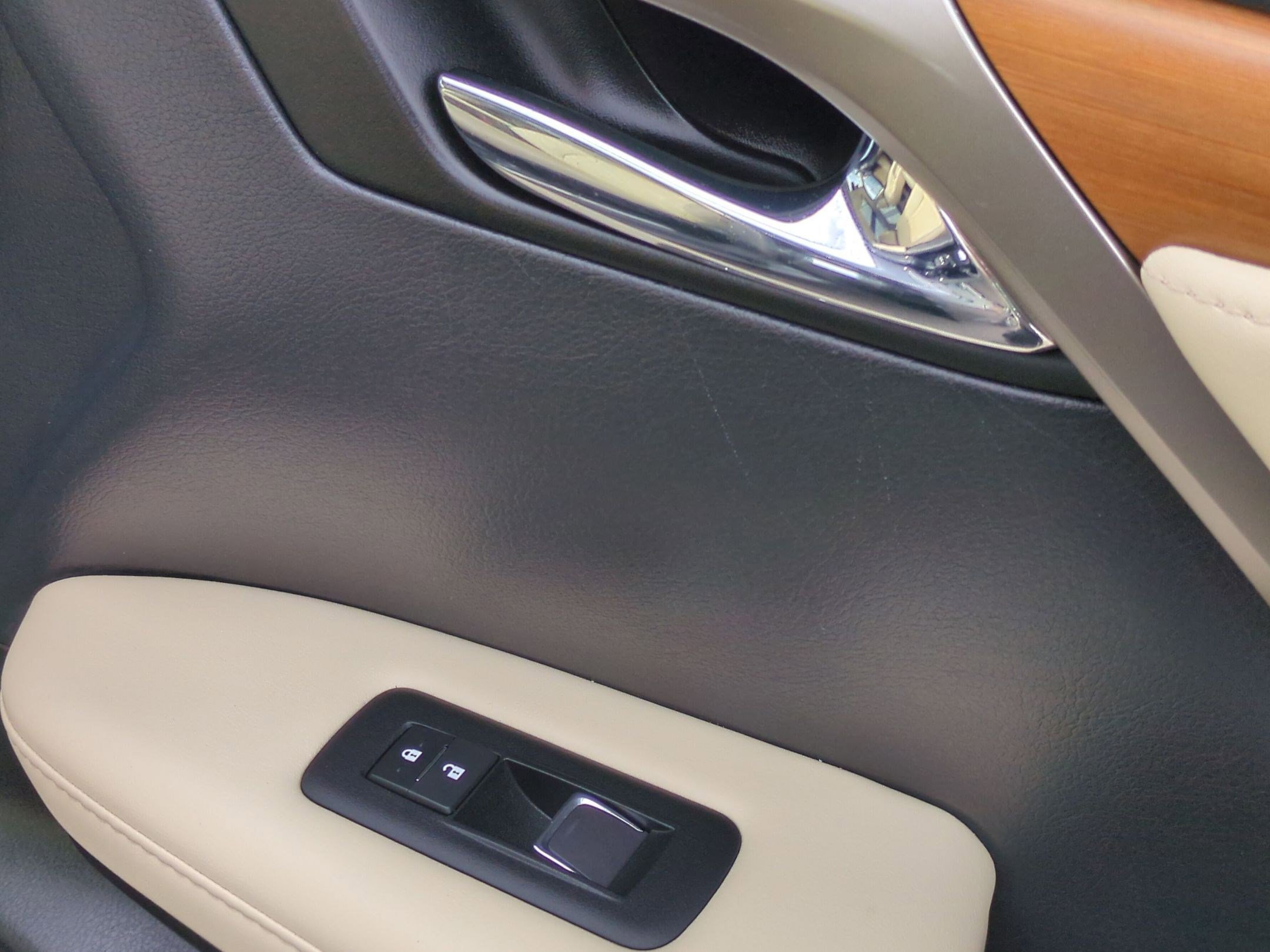 Used 2022 Lexus RX 450h AWD w/ Premium Package image 39