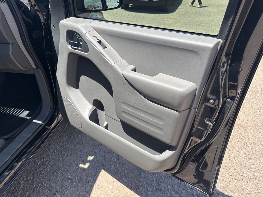 Used 2021 Nissan Frontier S RWD image 20