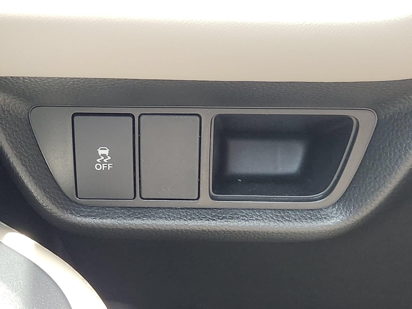Used 2027 Honda HR-V LX image 26