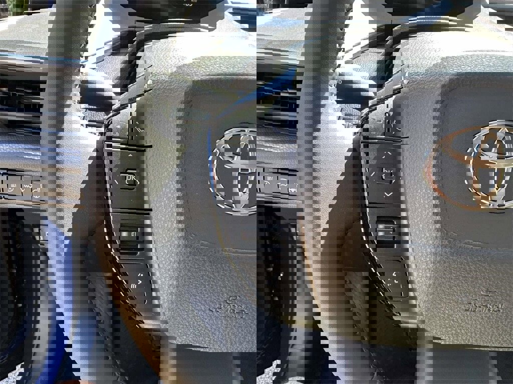 New 2026 Toyota Prius XLE image 9