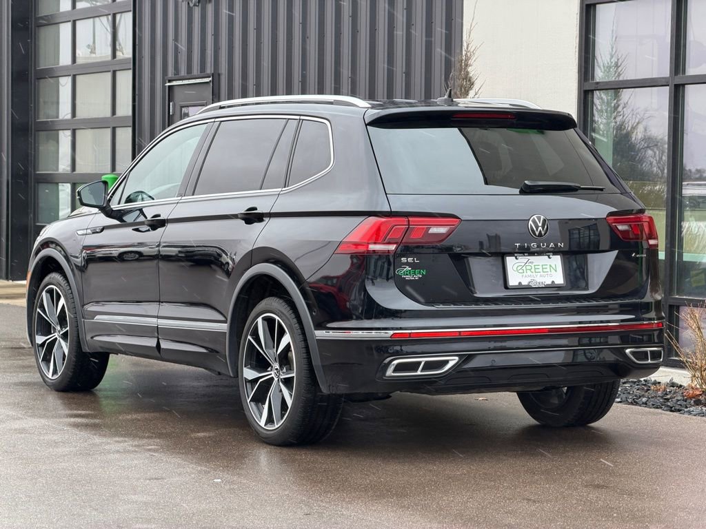 Used 2022 Volkswagen Tiguan SEL R-Line image 2