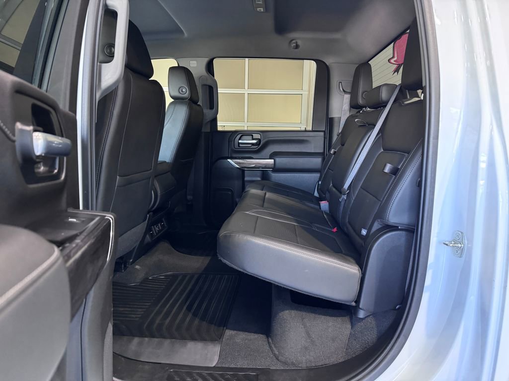 Used 2020 Chevrolet Silverado 2500 LTZ image 11