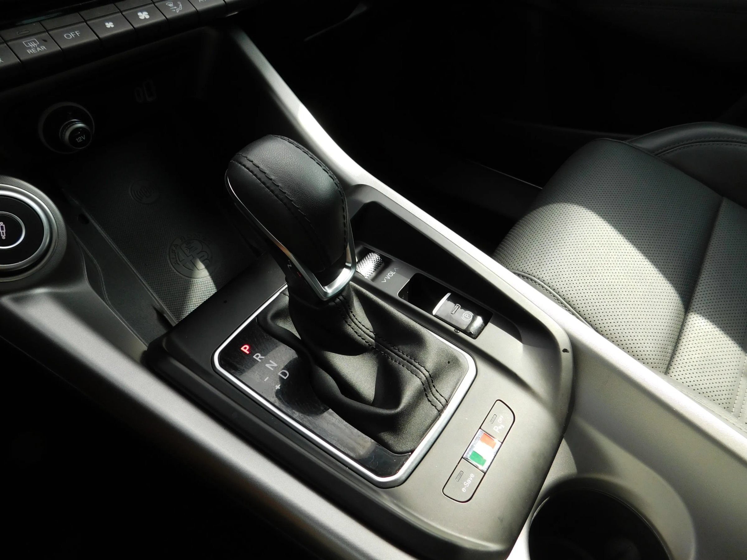 Used 2024 Alfa Romeo Tonale Veloce AWD/4WD image 25