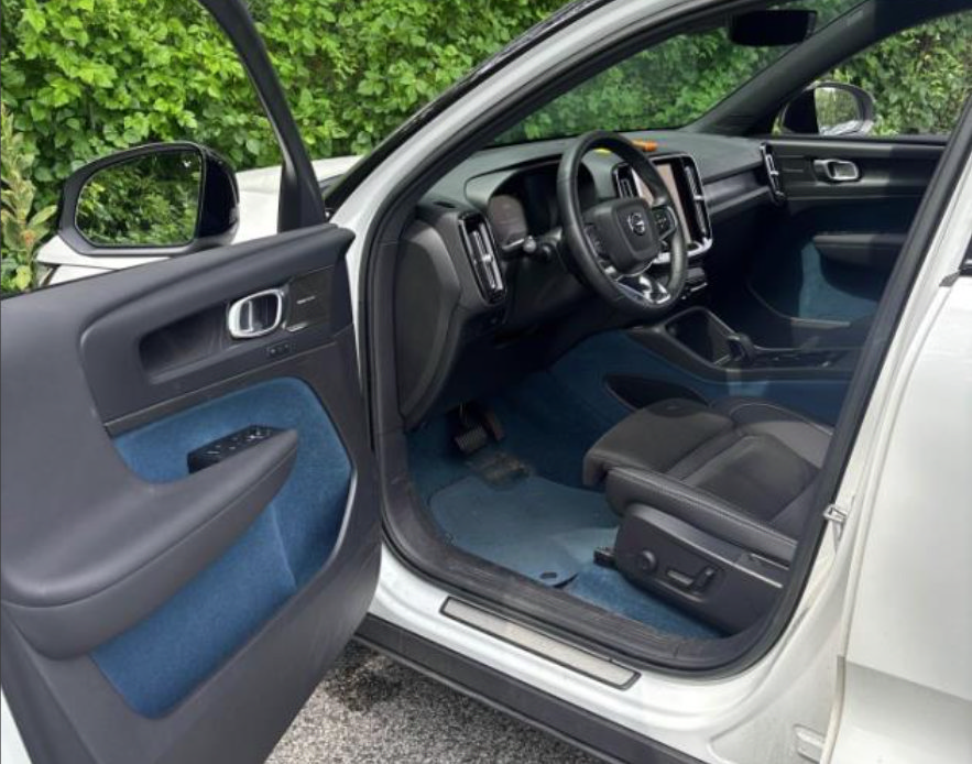 Certified 2023 Volvo XC40 Recharge Ultimate AWD/4WD image 11