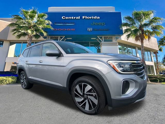 Used 2024 Volkswagen Atlas SE image 2