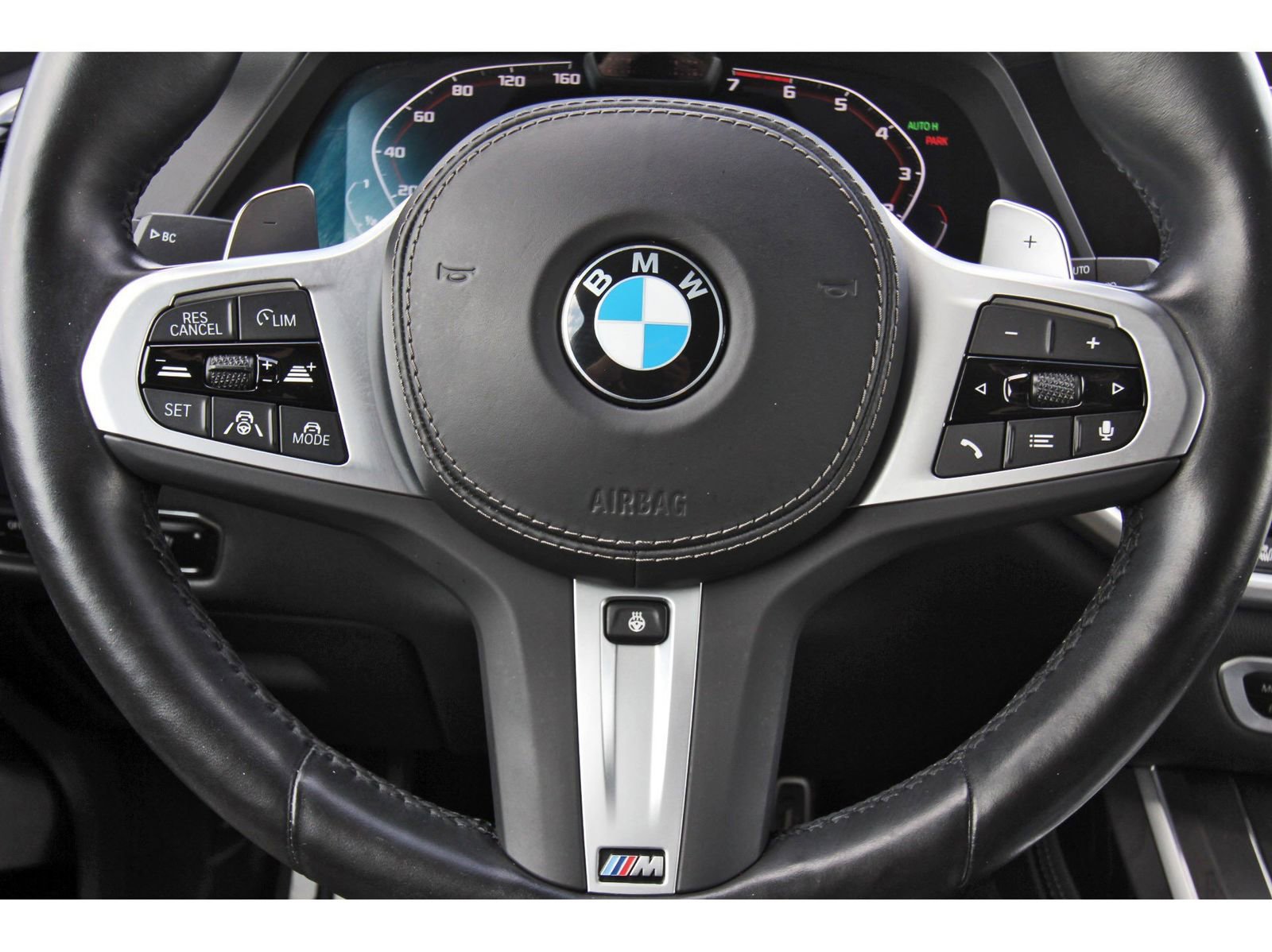 Used 2022 BMW X7 M50i w/ Dynamic Handling Package image 18
